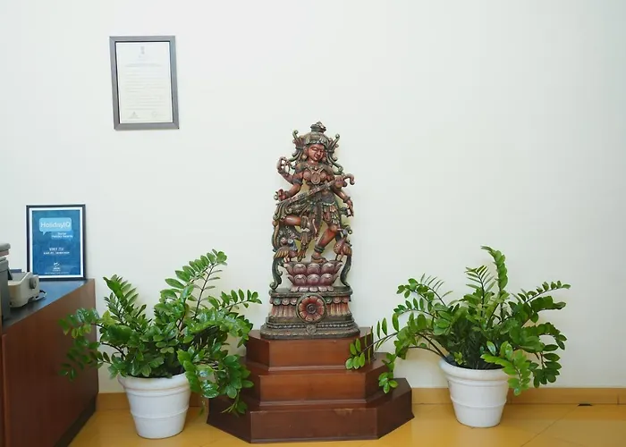 Hotel Abhirami